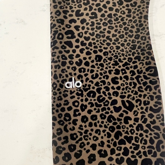 ALO Yoga Leopard Print Leggings - Picture 5 of 6